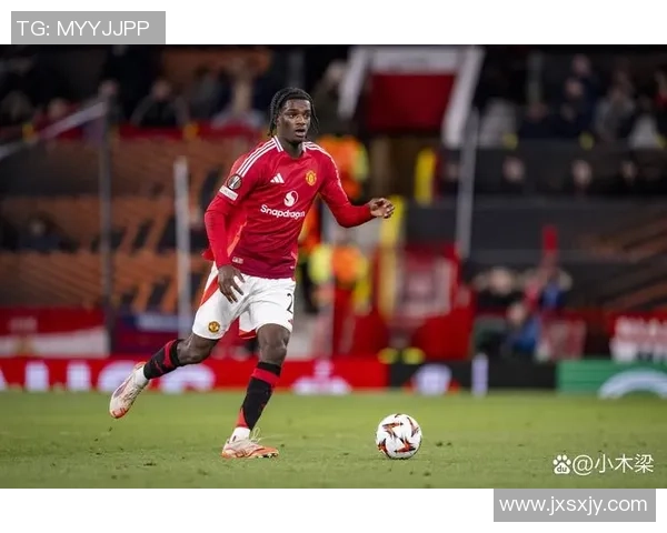 足球明星搞怪瞬间大揭秘看他们如何用鬼脸逗乐球迷和队友